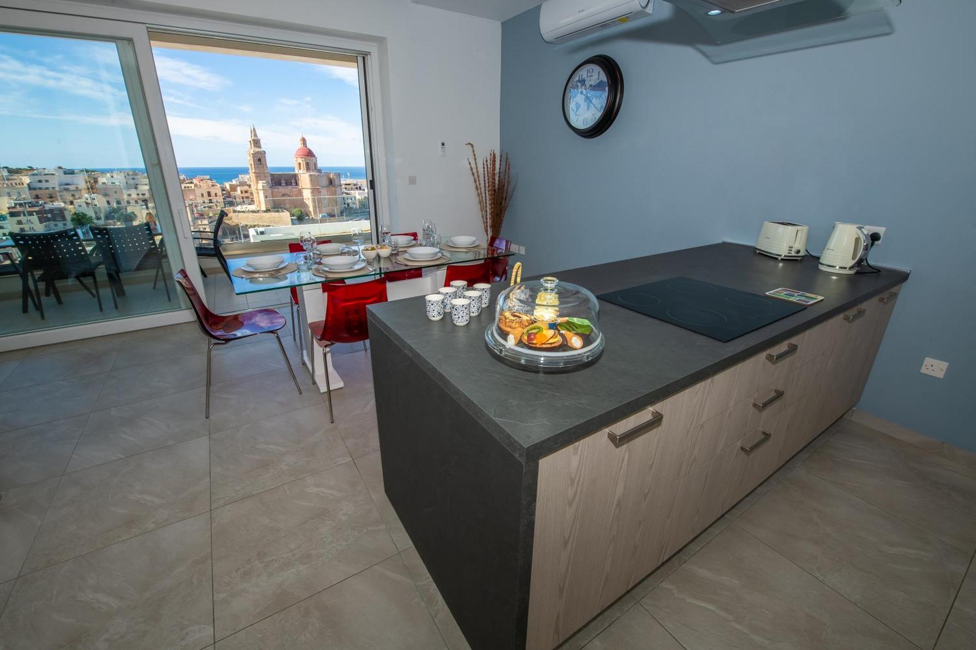 Clifftop Modern Apartment Меллиеха Экстерьер фото